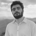 თბილისის კომუნიკაციის სკოლა კურსდამთავრებულები